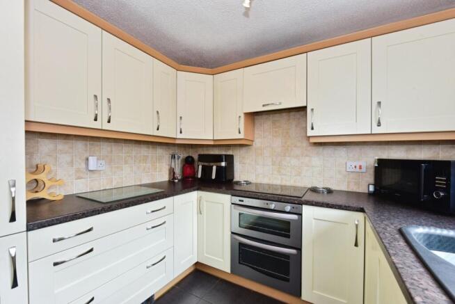 2 bed Bungalow for sale Image 4