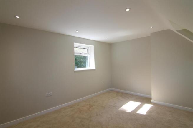 Master Bedroom.JPG