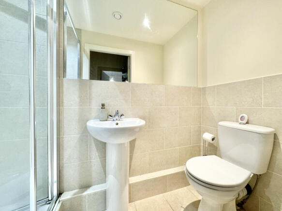 1 bed Apartment for sale Image 6