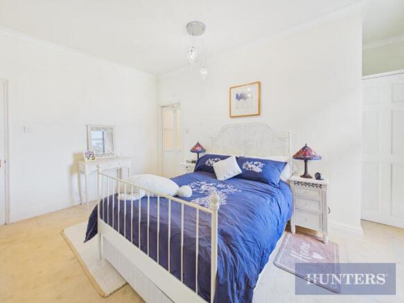 2 bed Apartment for sale Image 11