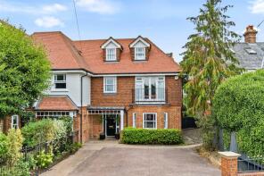 5a, The Avenue, Hampton TW12 3RN