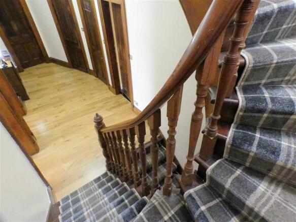 Sweeping Staircase
