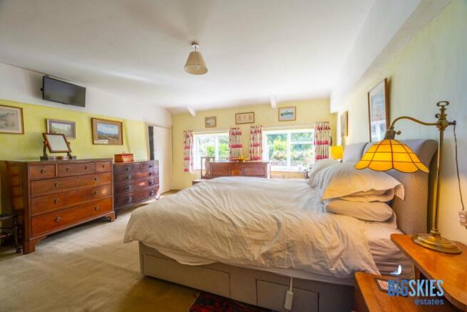 Principal bedroom 