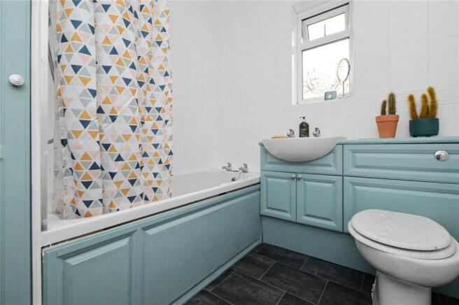 3 bed Semi-Detached for sale Image 10