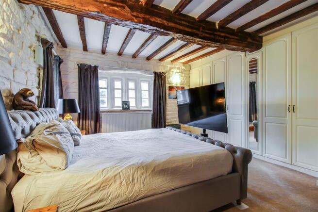 5 bed Farm House for sale Image 11
