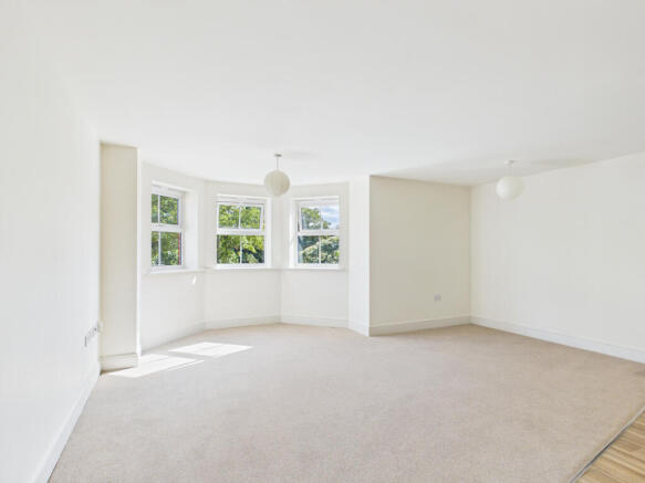 CAM02536G0-PR0149-STILL006