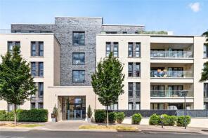 Flat 10, Estienne House, Chieftain Road, Longcross KT16 0DB