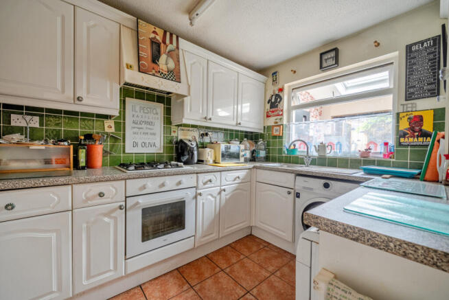 1433967-13-69c112...