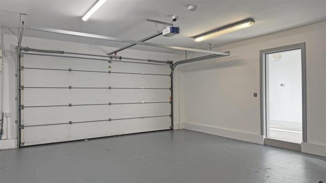 Garage.jpg