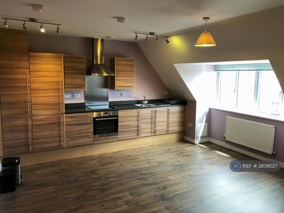 Lounge/Dining/Kitchen