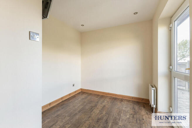 2 bed Penthouse for sale Image 9