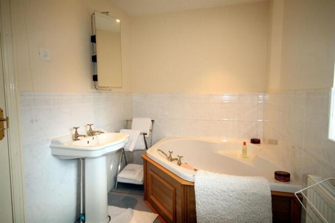Photo 10