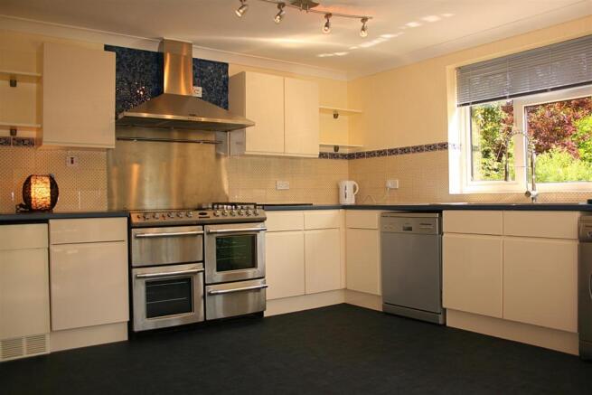 kitchen2.JPG