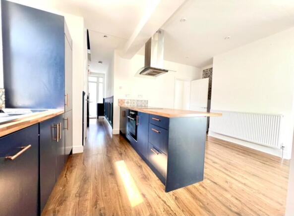 Cypress Road, Redcar, North Yorkshire, TS10 photo 4
