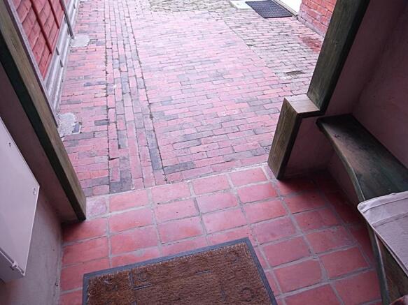Photo 3