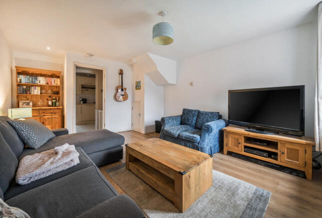 1376144-17-690e22...