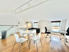 Flat H, 165, Gray's Inn Road, London WC1X 8UE