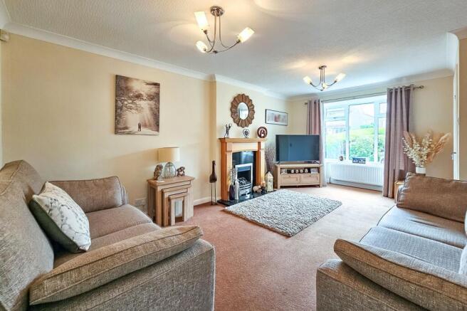 3 bed Detached for sale Image 2