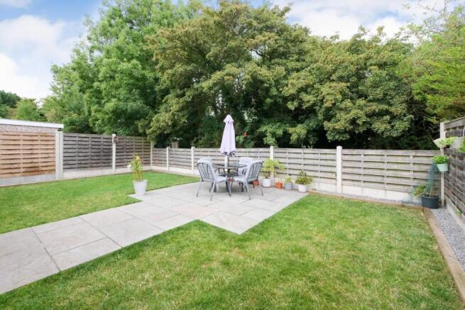 2 bed Semi-Detached Bungalow for sale Image 10
