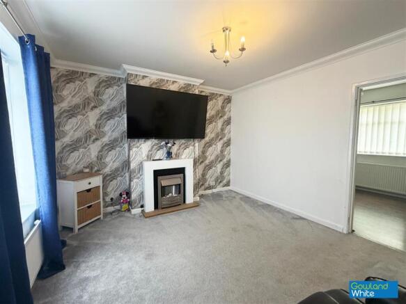3 bed Terraced for sale Image 4