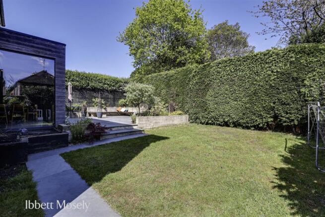33 Garden.jpg