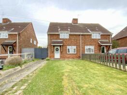 56, Fairway, Grimsby DN37 0LU