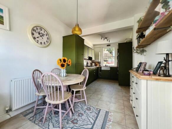 pbox-kitchen-333910.jpg