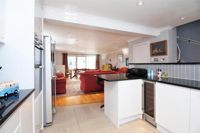 Kitchen/Breakfast Room