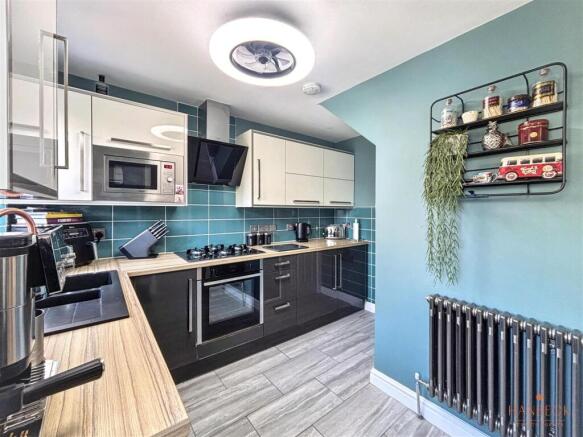 3 bed Detached for sale Image 7