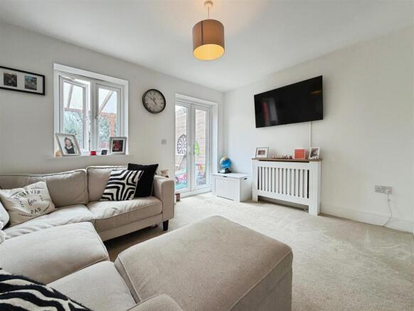 2 bed Semi-Detached for sale Image 5