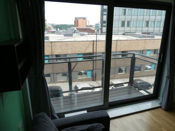 1 bed Apartment to rent Image 8