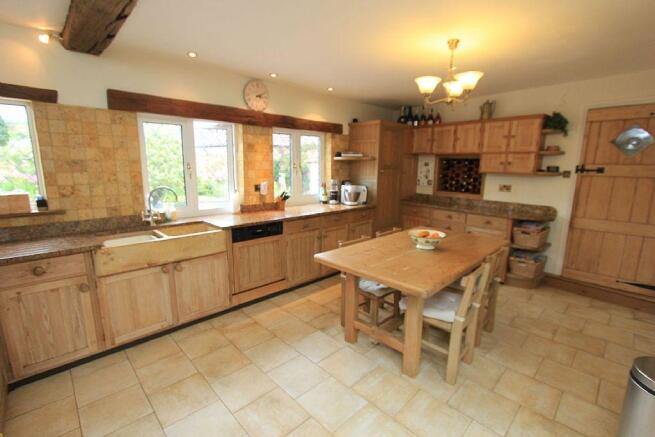 Kitchen/Breakfast Room