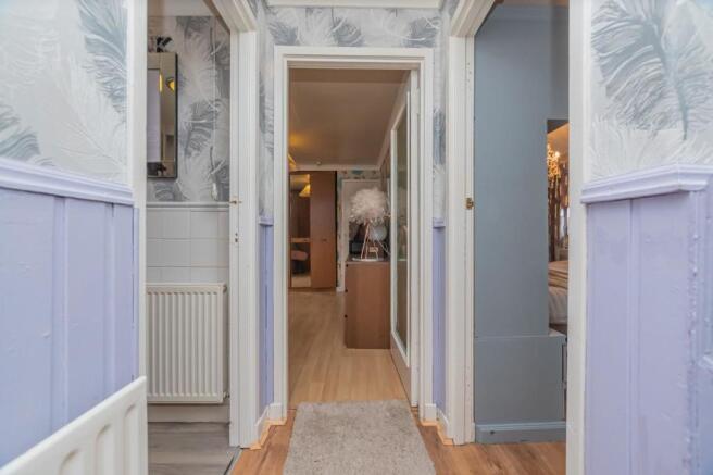 18. Upstairs Hall (2).jpg