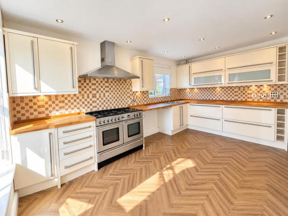 Kitchen2.png