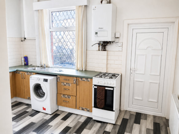 2 bed Terraced for sale Image 5