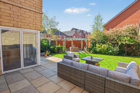 Cotham Drive, Wakefield, West Yorkshire