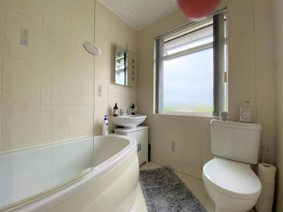 Bath 1.jpg