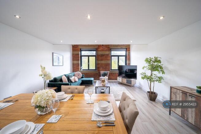 2 bed Flat to rent Image 6