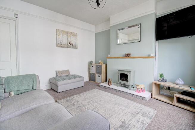 Lounge (alt view)