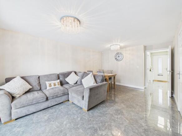 4 bed Town House for sale Image 6