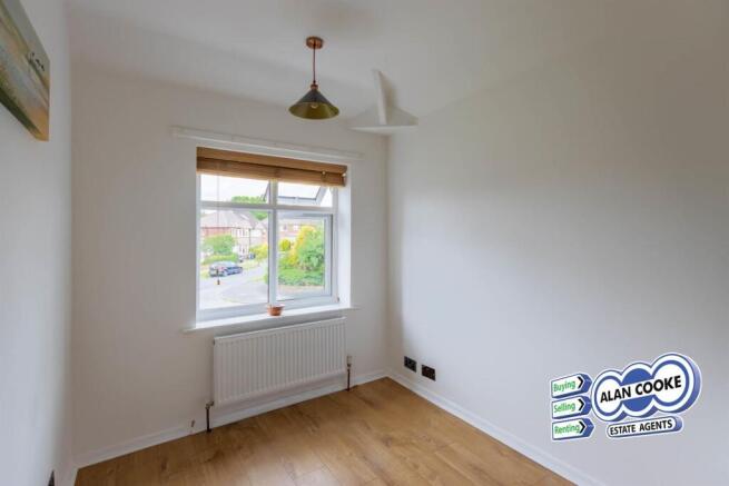 3 bed Semi-Detached for sale Image 7