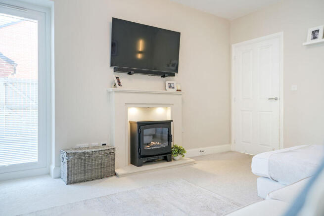 4 bed Detached for sale Image 7