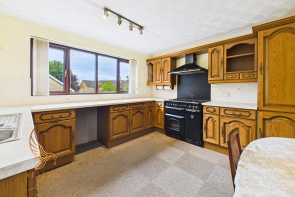 The Gables, Minsthorpe Lane, South Elmsall, Pontefract WF9 2AU