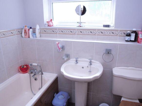 Family Bathroo...
