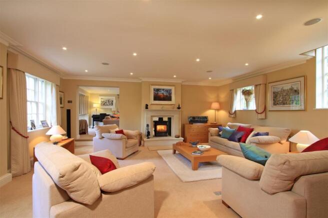 house. estate agent 