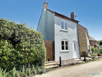 Japonica Cottage, 22 The Bank, Marlcliff, Bidford-on-Avon, Alcester, B50 4NT