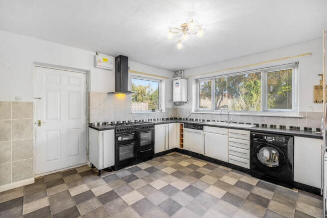 49 Middlegate Road West (Frampton)-20