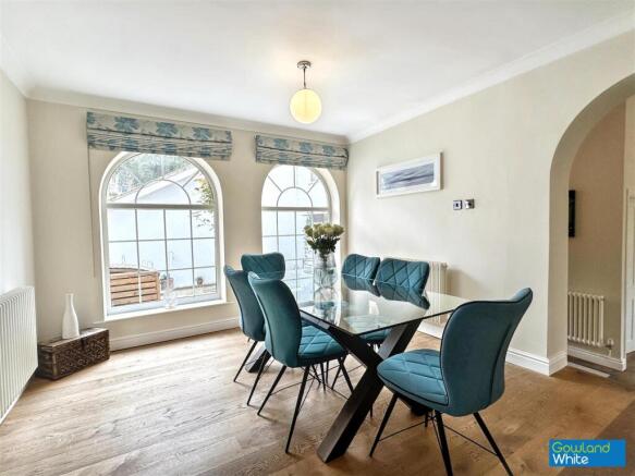 4 bed Detached Bungalow for sale Image 6