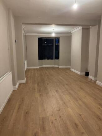 Living Room.jpg