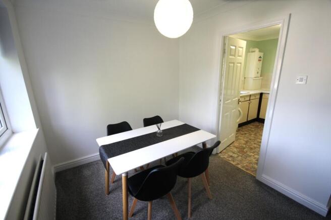 Lounge/Dining Room
